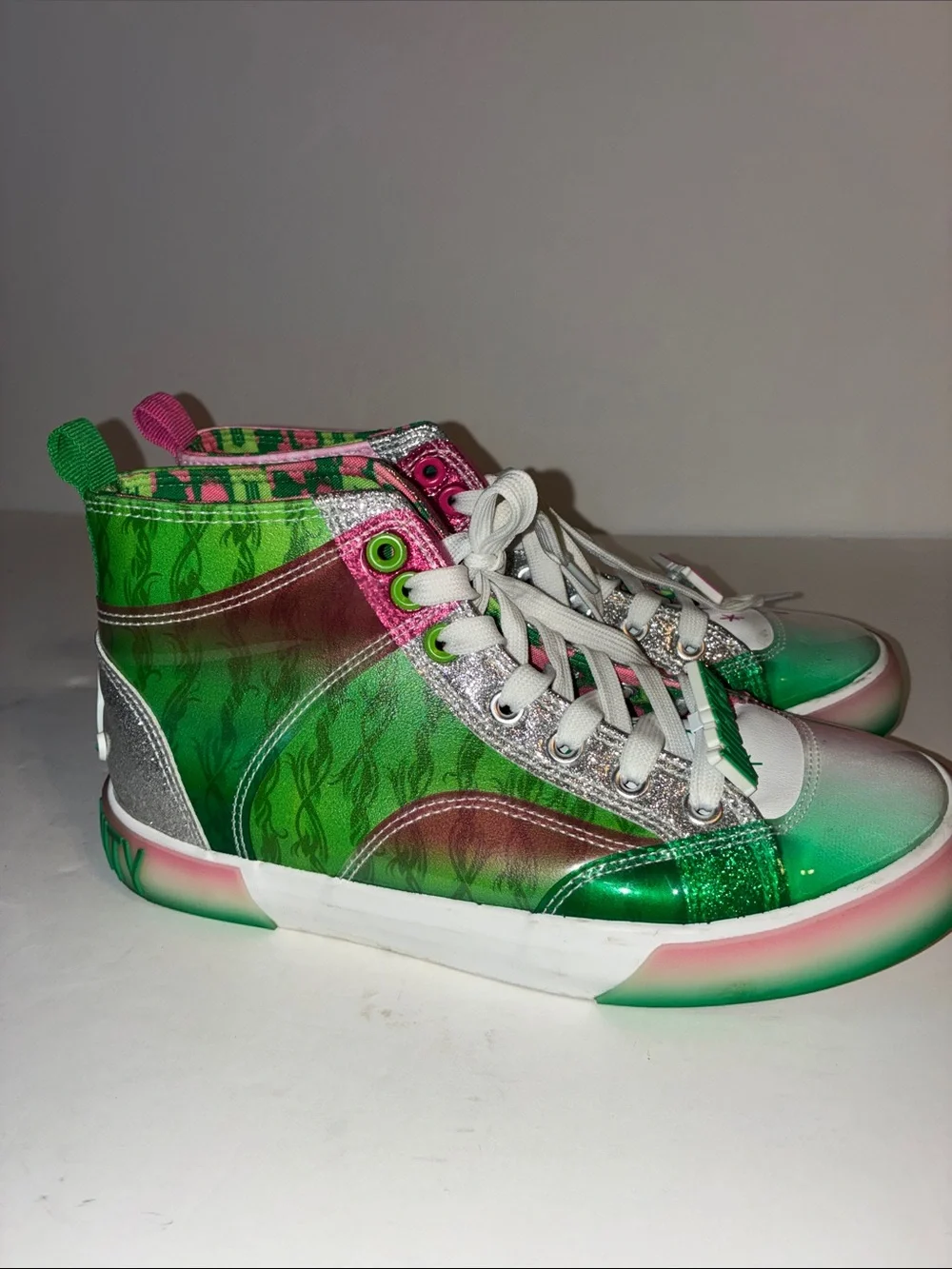Ground Up, Women’s Size 6, Wicked High Tops